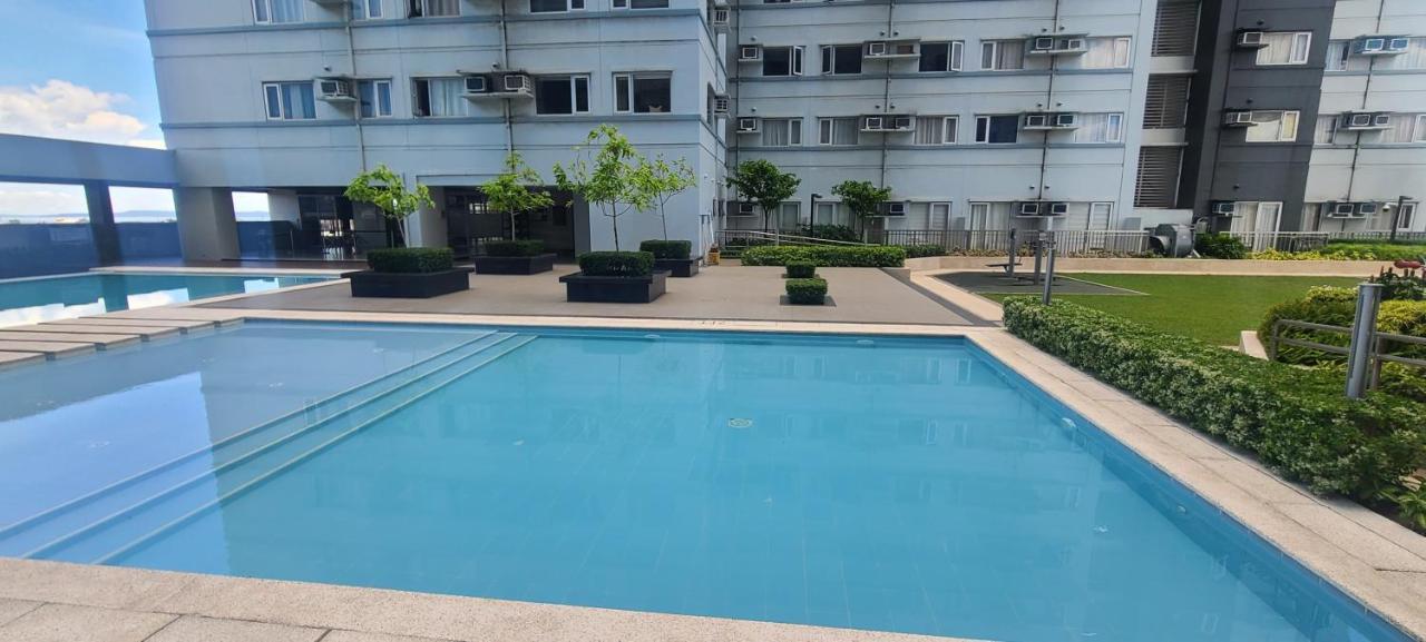 Avida Tower Free Airport Pick Up For 3 Nights Stay Or More Davao Exterior photo